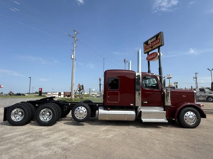 2027 Peterbilt 589-7