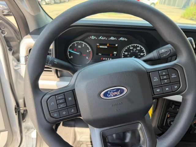 2026 Ford F-550-21