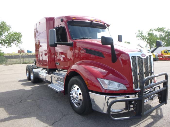 2023 Peterbilt 579-6
