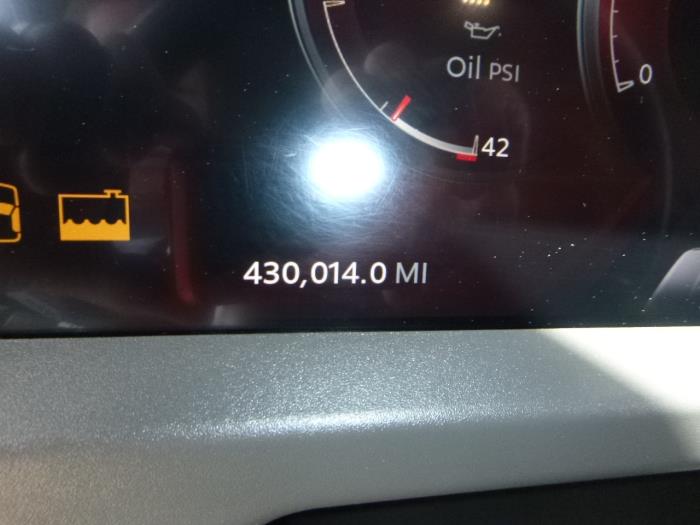 2023 Peterbilt 579-12