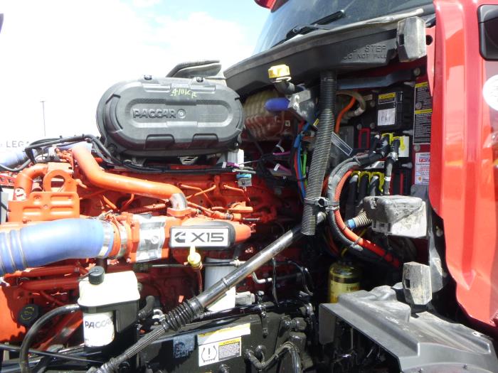 2023 Peterbilt 579-29