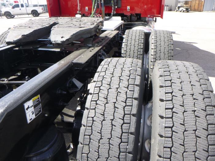 2023 Peterbilt 579-36