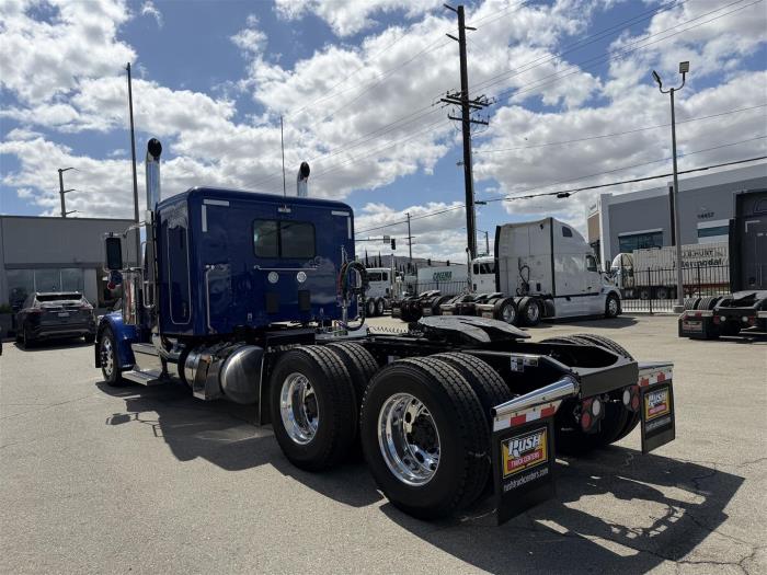2027 Peterbilt 589-6