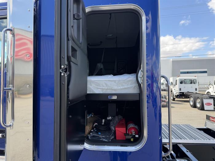 2027 Peterbilt 589-9