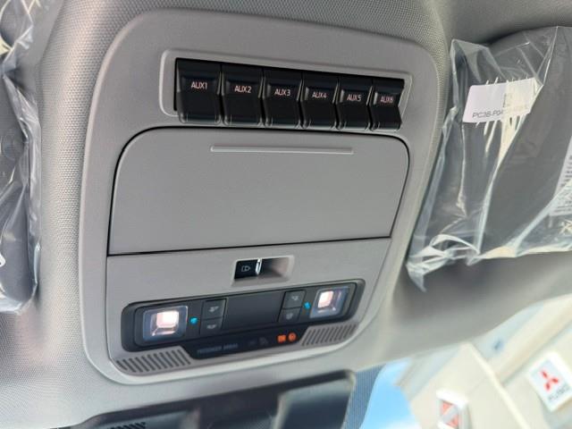 2026 Ford F-550-9