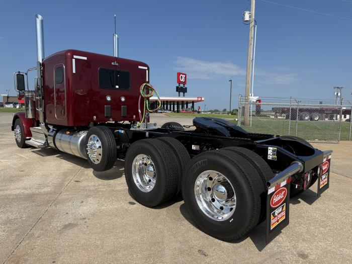 2027 Peterbilt 589-37