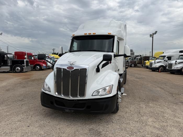 2022 Peterbilt 579-22
