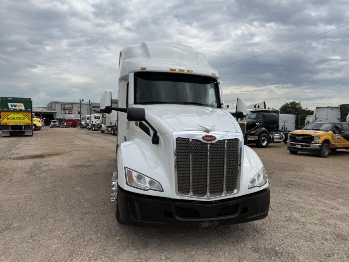 2022 Peterbilt 579-23
