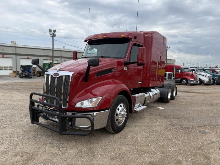 2023 Peterbilt 579-21