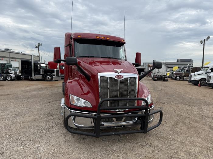 2023 Peterbilt 579-24