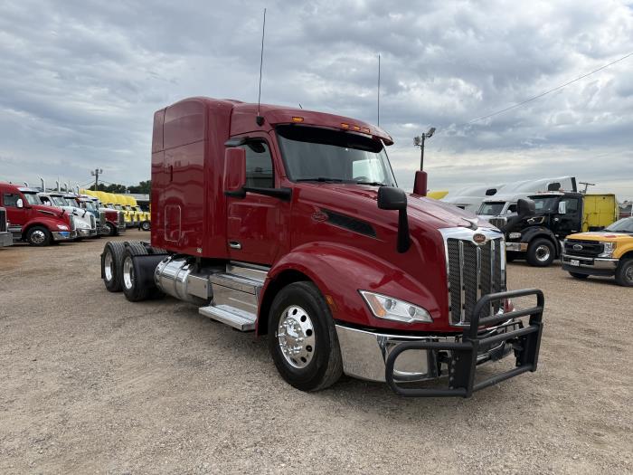 2023 Peterbilt 579-26