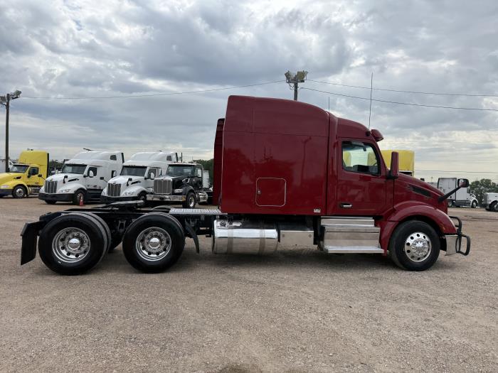 2023 Peterbilt 579-31