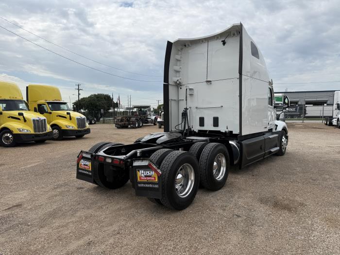 2022 Peterbilt 579-35
