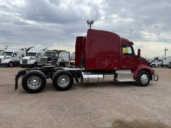 2023 Peterbilt 579-32