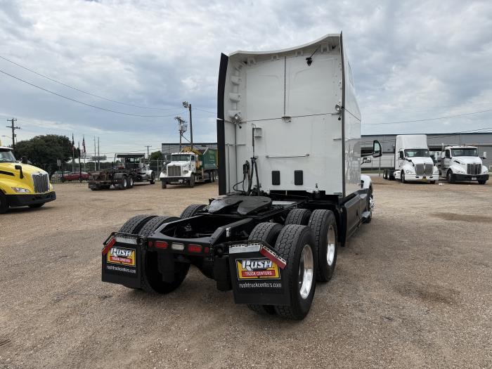 2022 Peterbilt 579-36