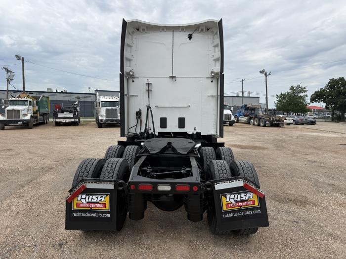 2022 Peterbilt 579-37