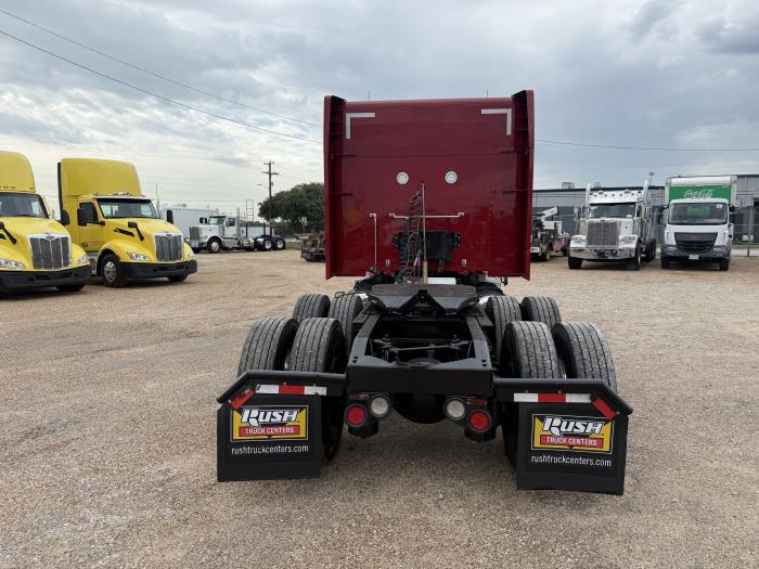 2023 Peterbilt 579-38