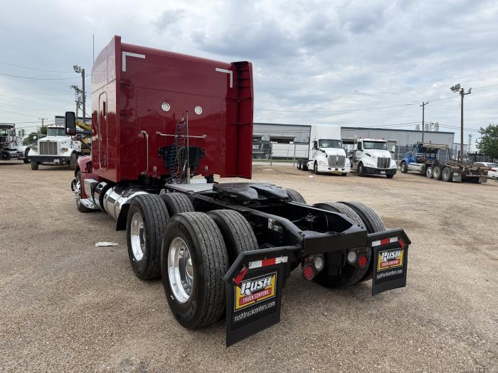 2023 Peterbilt 579-39
