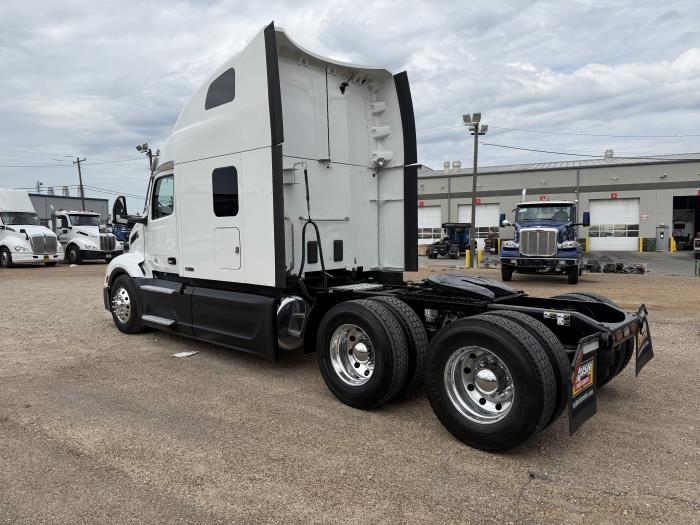 2022 Peterbilt 579-41