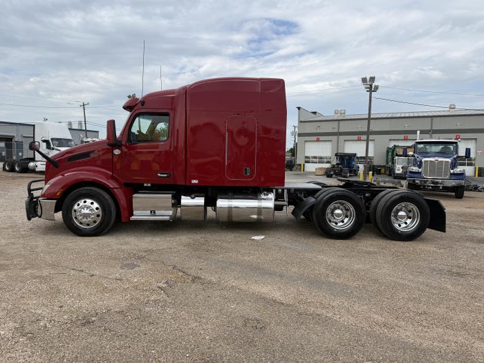 2023 Peterbilt 579-2