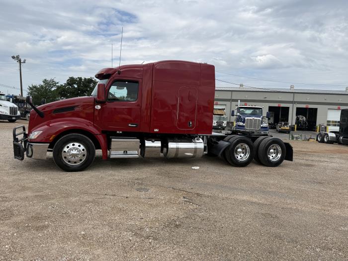 2023 Peterbilt 579-45