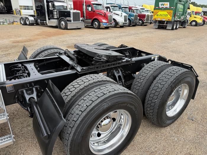 2022 Peterbilt 579-48