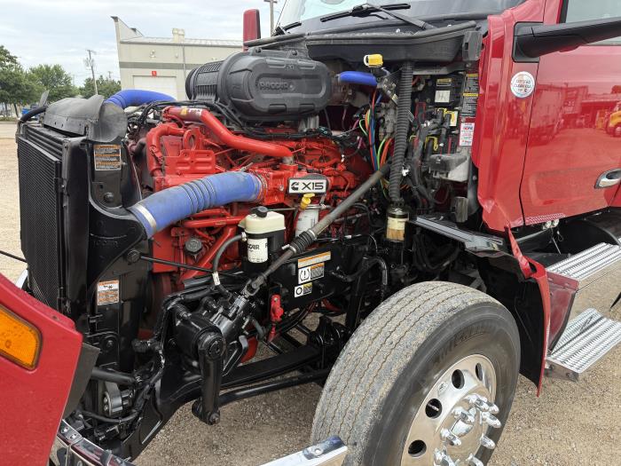 2023 Peterbilt 579-3