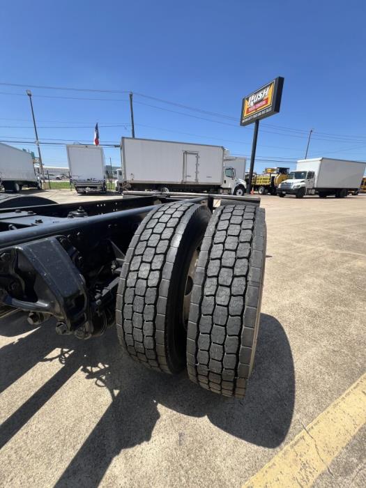 2015 Peterbilt 337-14