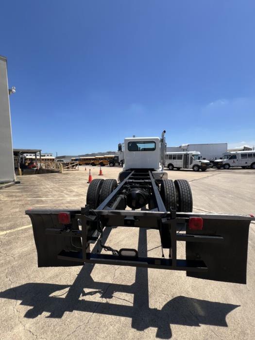 2015 Peterbilt 337-6