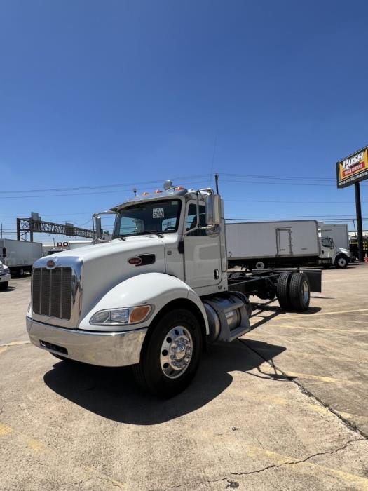 2015 Peterbilt 337-0