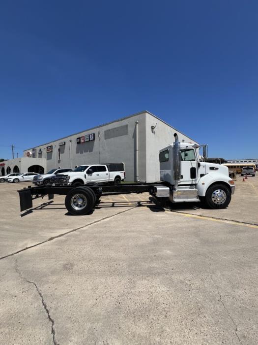 2015 Peterbilt 337-5