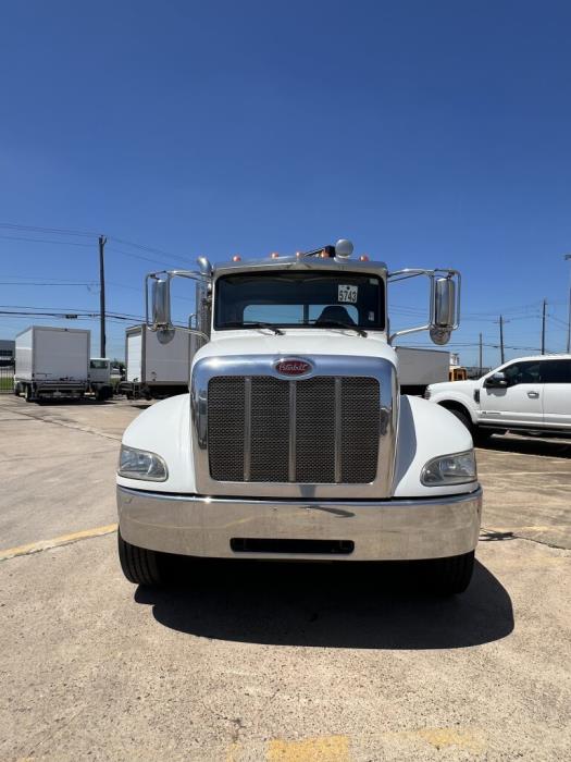 2015 Peterbilt 337-1