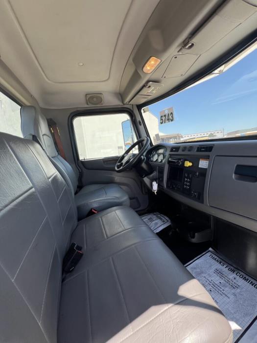 2015 Peterbilt 337-11