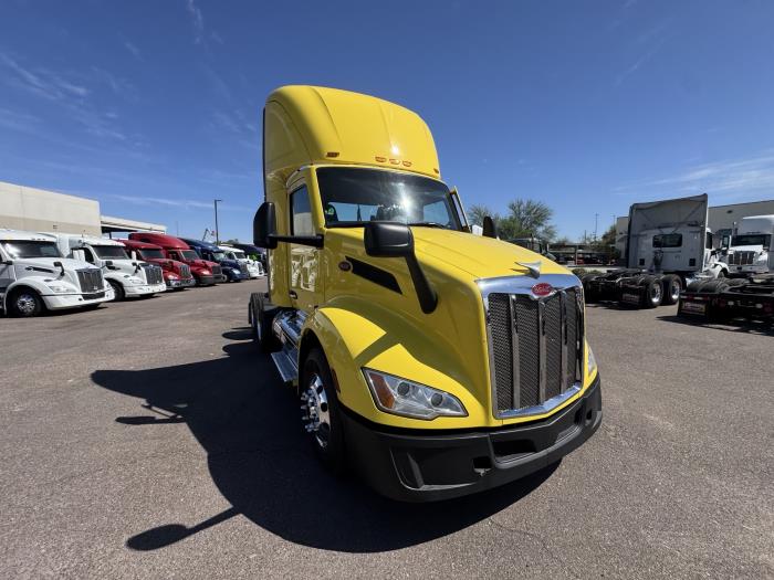 2023 Peterbilt 579-3