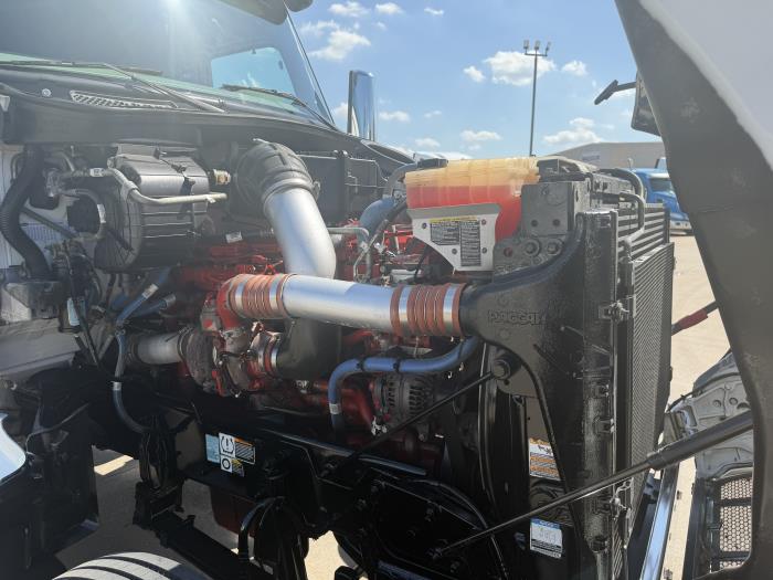 2022 Peterbilt 567-18