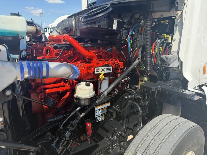 2022 Peterbilt 567-15