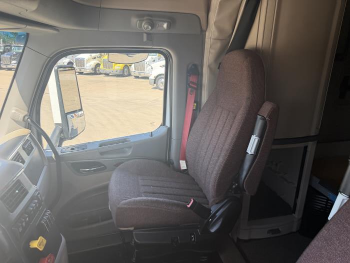 2022 Peterbilt 567-24