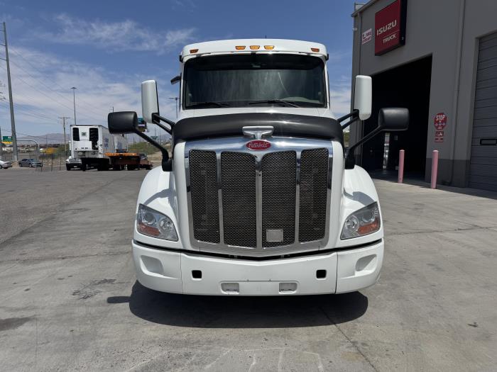 2022 Peterbilt 579-1