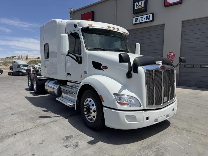 2022 Peterbilt 579-2