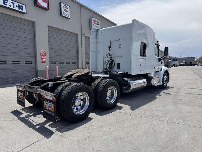 2022 Peterbilt 579-4