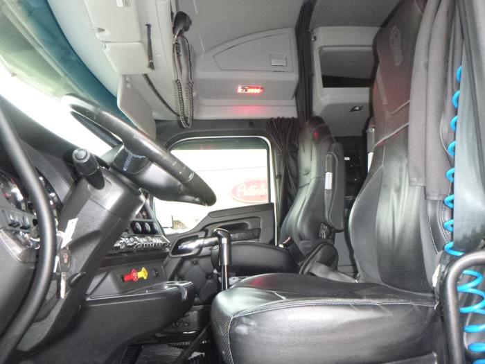 2021 Kenworth W990-21