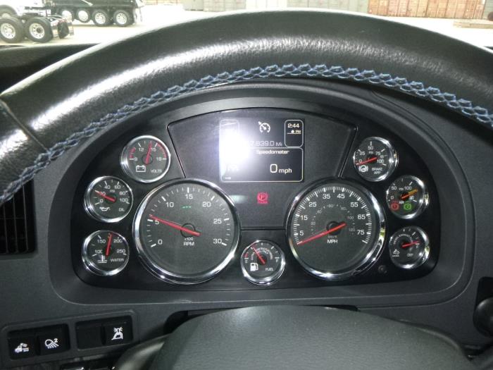 2021 Kenworth W990-23