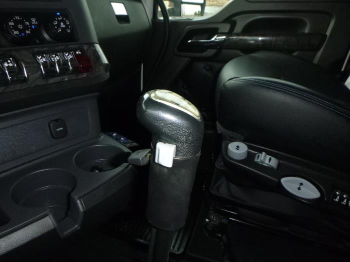 2021 Kenworth W990-28