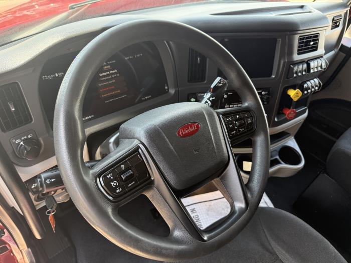 2023 Peterbilt 579-17