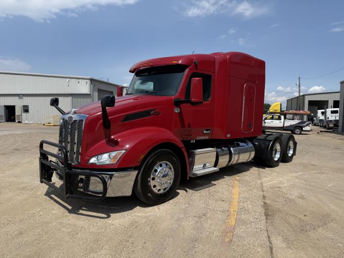 2023 Peterbilt 579-18
