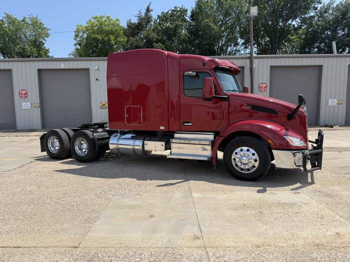 2023 Peterbilt 579-25