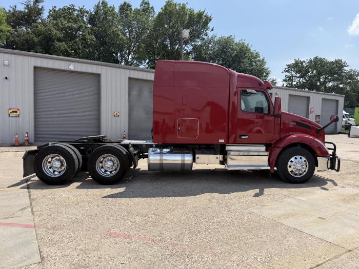 2023 Peterbilt 579-29