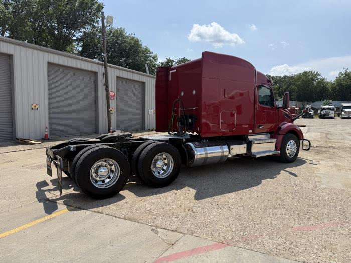 2023 Peterbilt 579-30