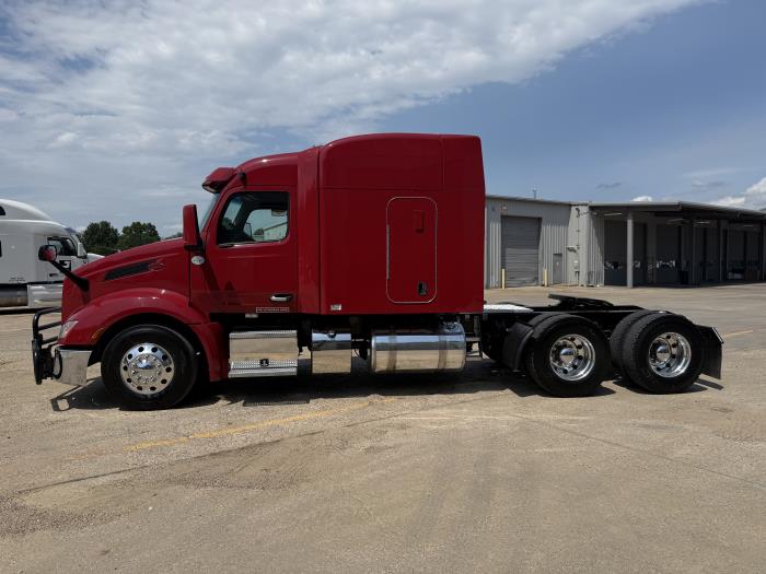 2023 Peterbilt 579-42