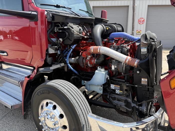 2023 Peterbilt 579-46